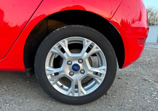 Ford Fiesta cena 34900 przebieg: 37900, rok produkcji 2017 z Pułtusk małe 121